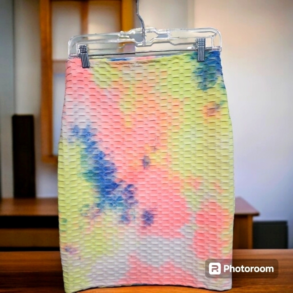 Neon Dream Barbircore My Invasion Size Large Pencil Skirt